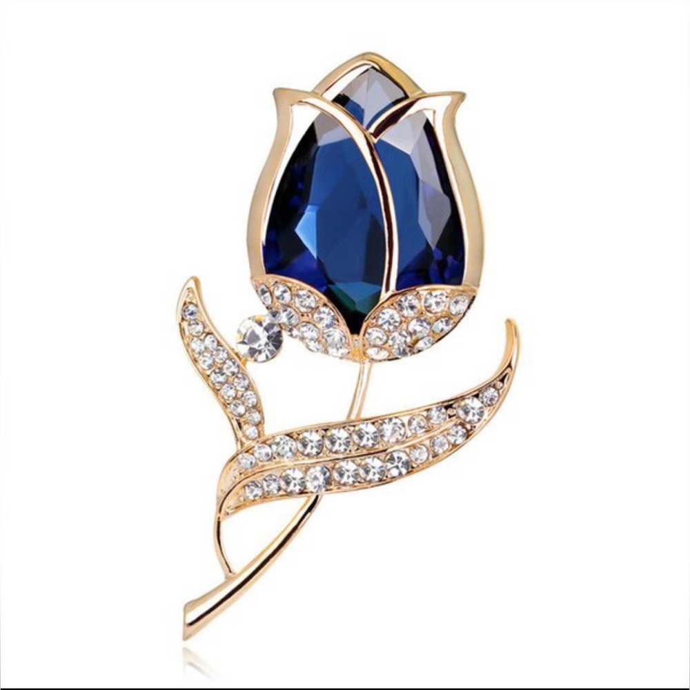 NWT Blue rose brooch